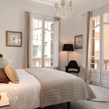 Seneca White Barcelone